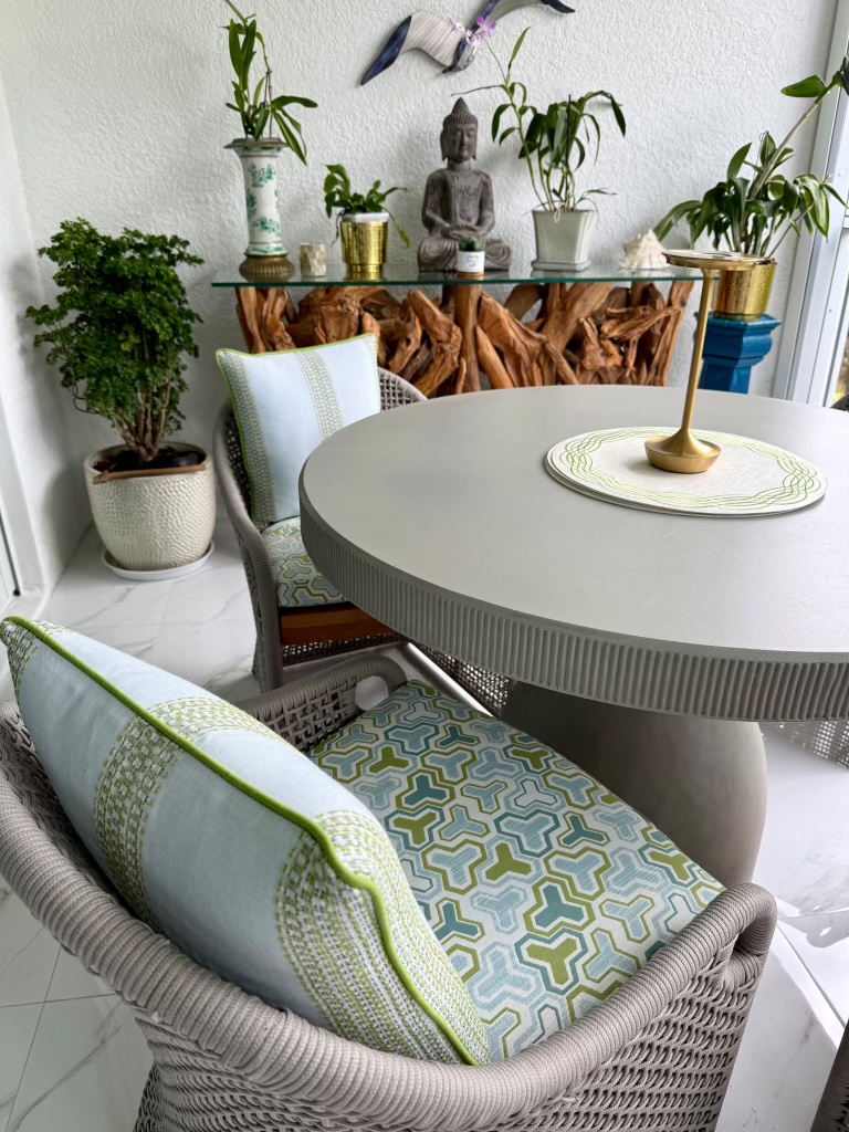 Custom patterned dining chair cushion and pillow made by Fix-it Patio